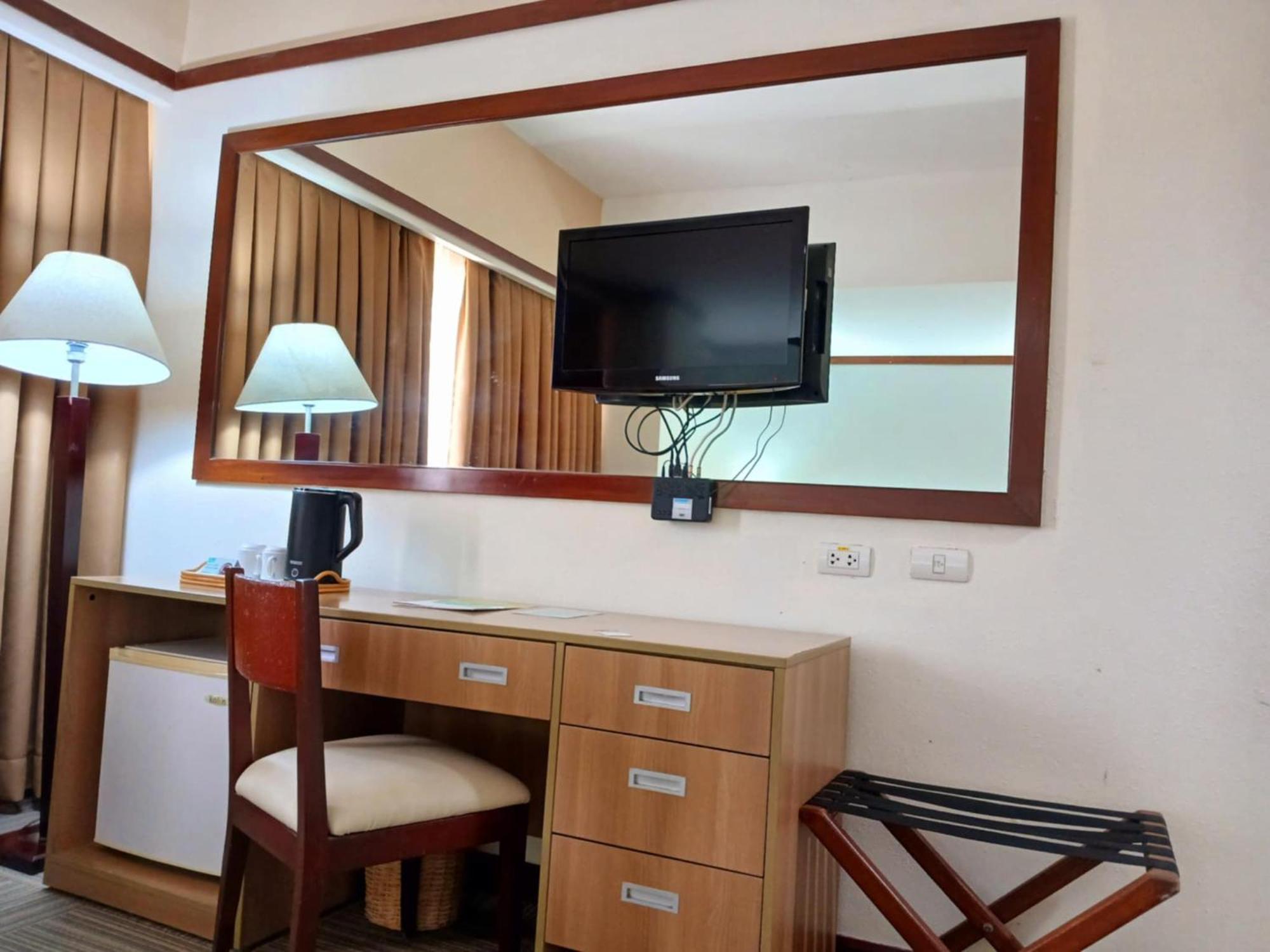 Dohera Hotel Cebu Eksteriør billede